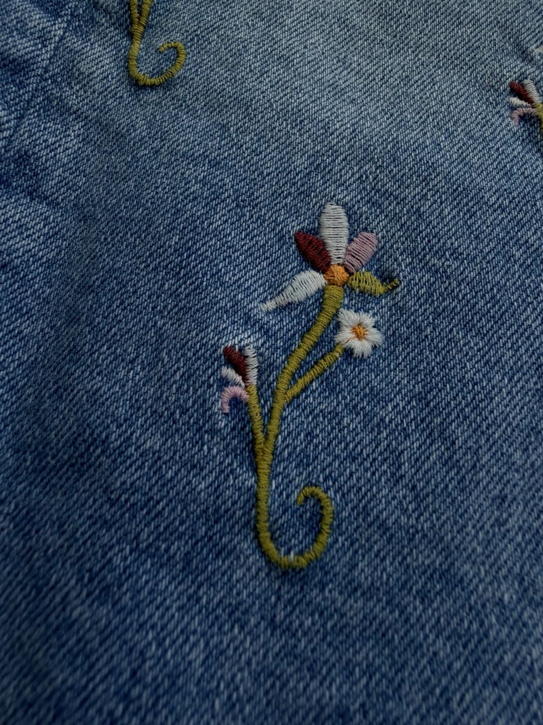 Pilcro and the Letterpress Floral Embroidered Crop Raw Hem Jeans Size 25 8