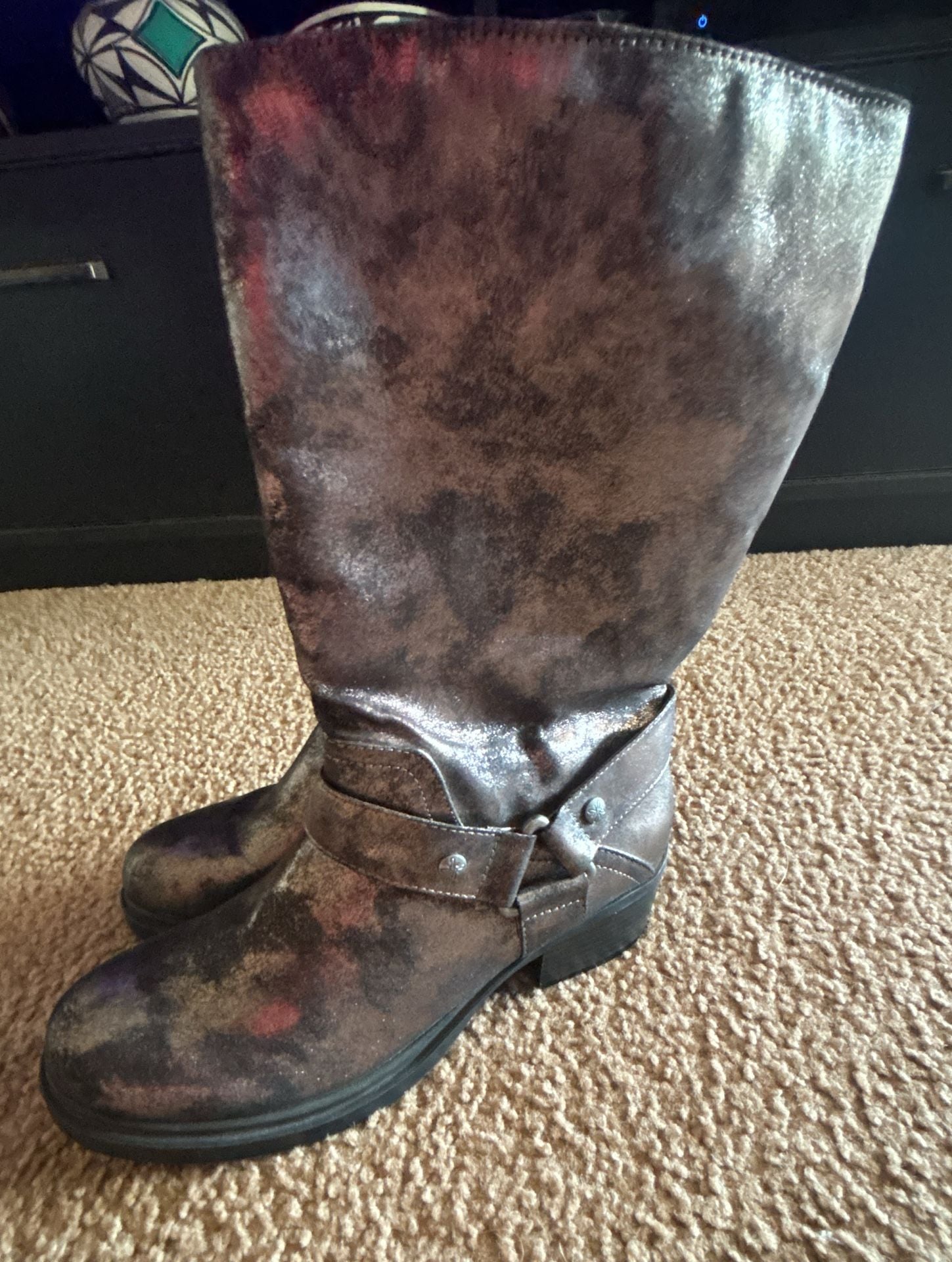 Simply Vera Vera Wang Bronze Metallic Moto Boots Size 6.5 Medium 2