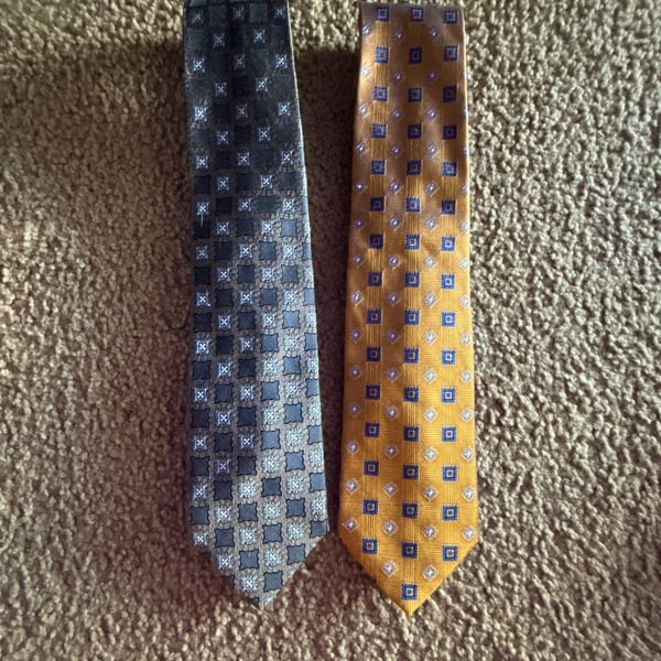 Jos. A. Bank Signature Collection Lot of 2 Silk Neckties Blue Grey & Gold Geometric Pattern