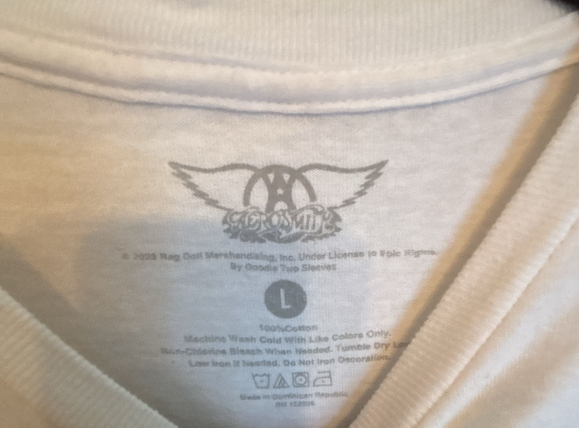 Aerosmith Back In The Saddle Graphic T-Shirt White Size L Goodie Two Sleeves 3