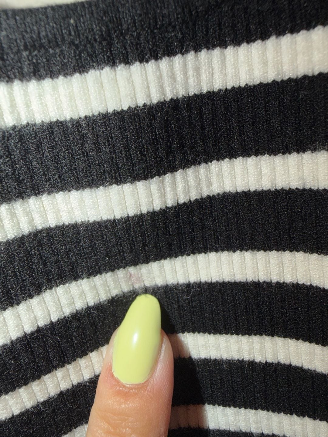 Wilfred Aritzia Brio Tank Black White Striped Ribbed Knit Cropped Top 4