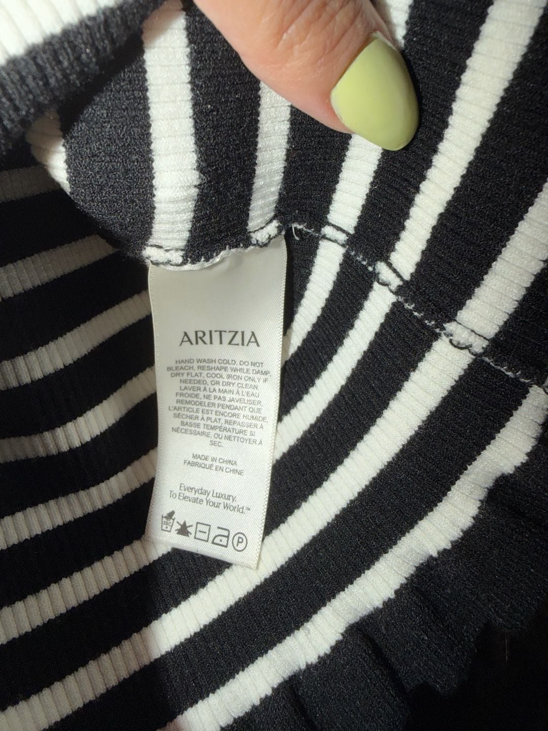 Wilfred Aritzia Brio Tank Black White Striped Ribbed Knit Cropped Top 6