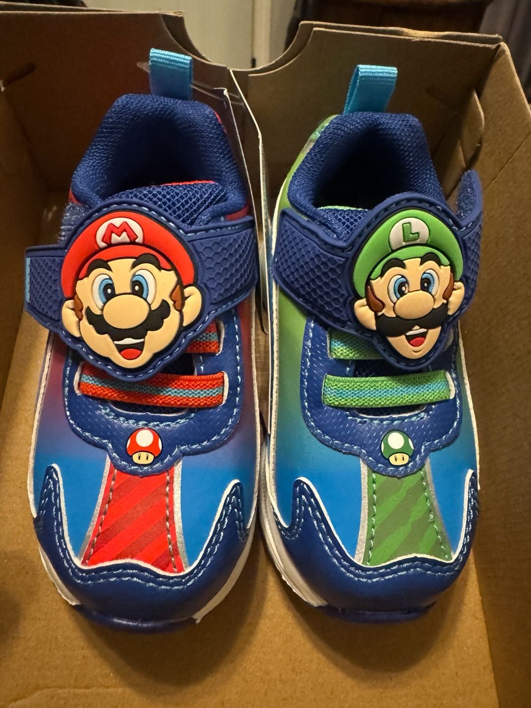 Mario & Luigi Nintendo toddler Boys Light Up Athletic Sneakers 2