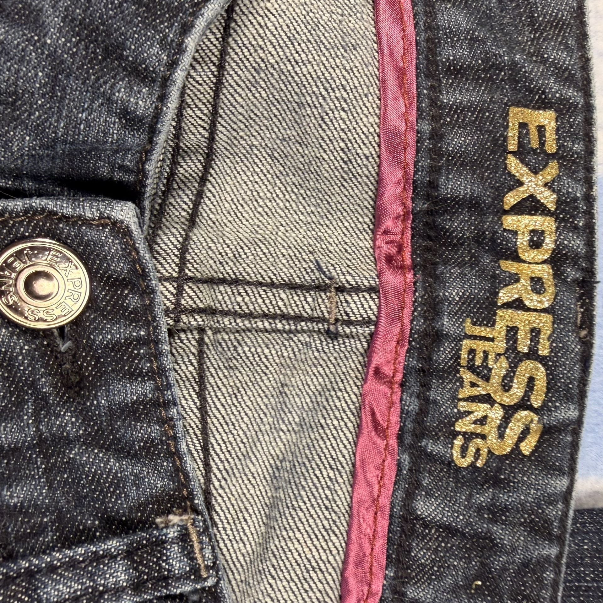 Vintage 2008 Express Low rise Jeans Size 6 Y2K McBling Embellished Dark Wash 8