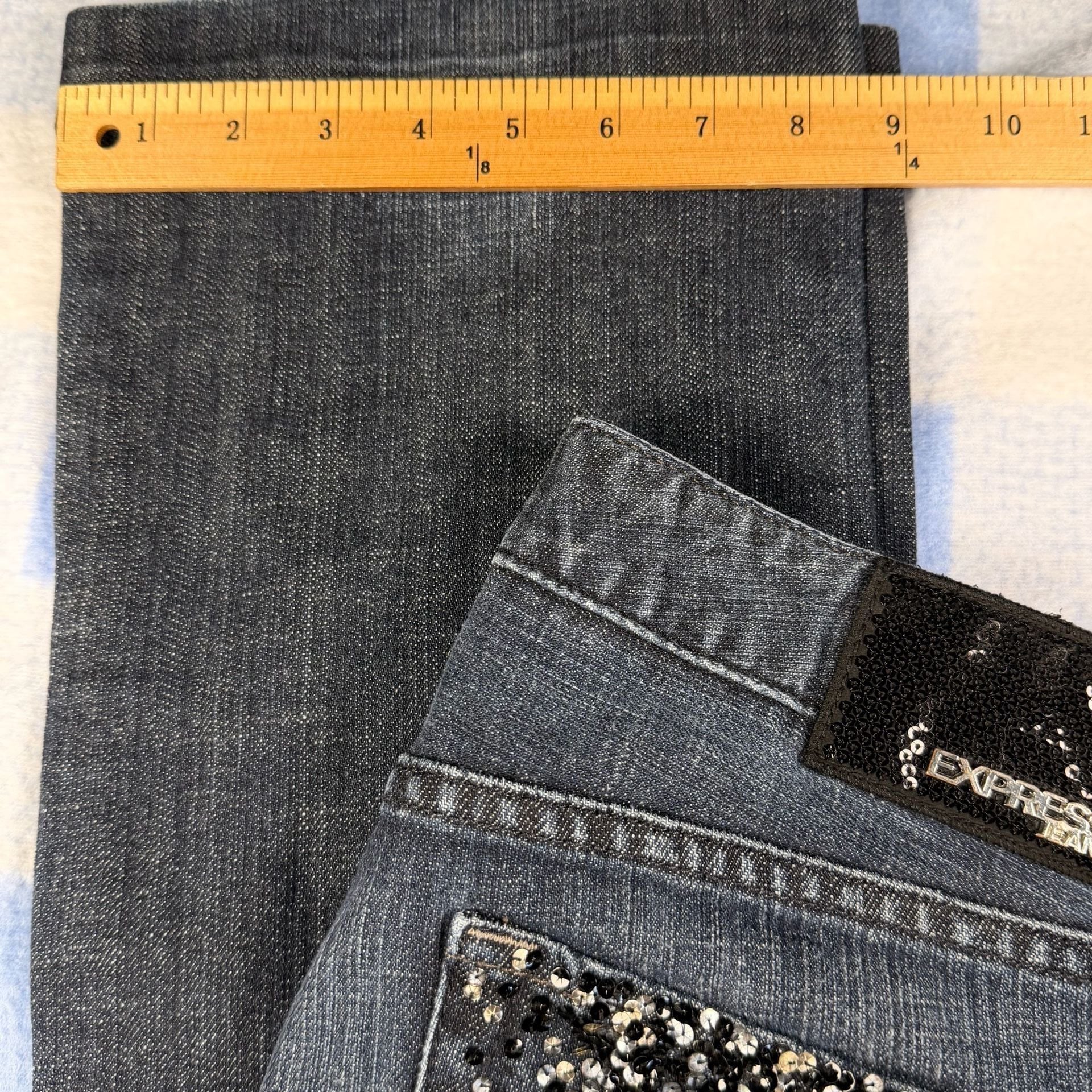 Vintage 2008 Express Low rise Jeans Size 6 Y2K McBling Embellished Dark Wash 9
