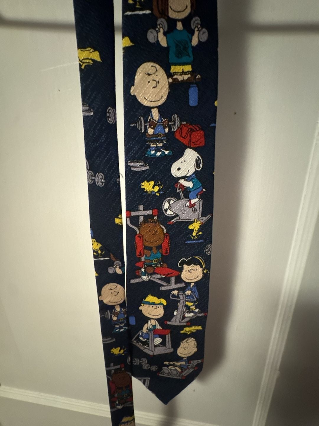 Vintage Charlie Brown and Gang Peanuts Workout Exercise No Pain No Gain Necktie 2