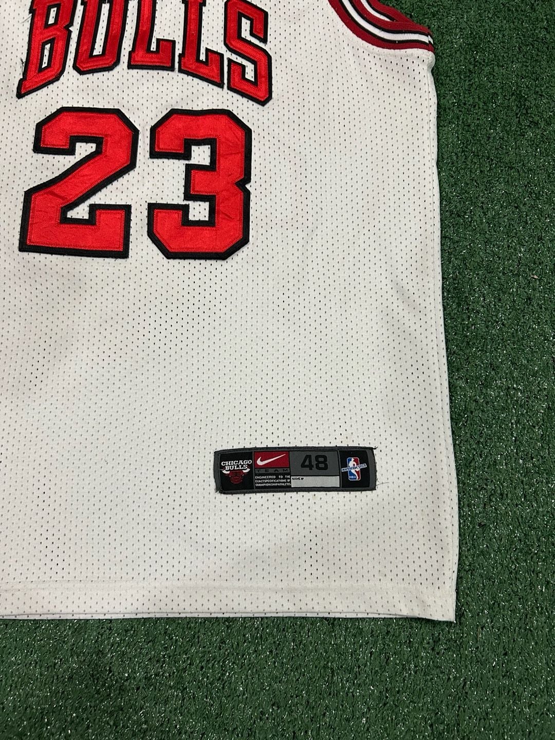 Nike Authentic Michael Jordan Chicago Bulls Jersey White 23 Size 48 5