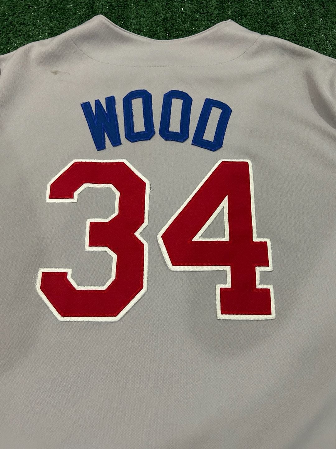 Chicago Cubs Majestic Gray Button-Down Jersey - Wood 34 4