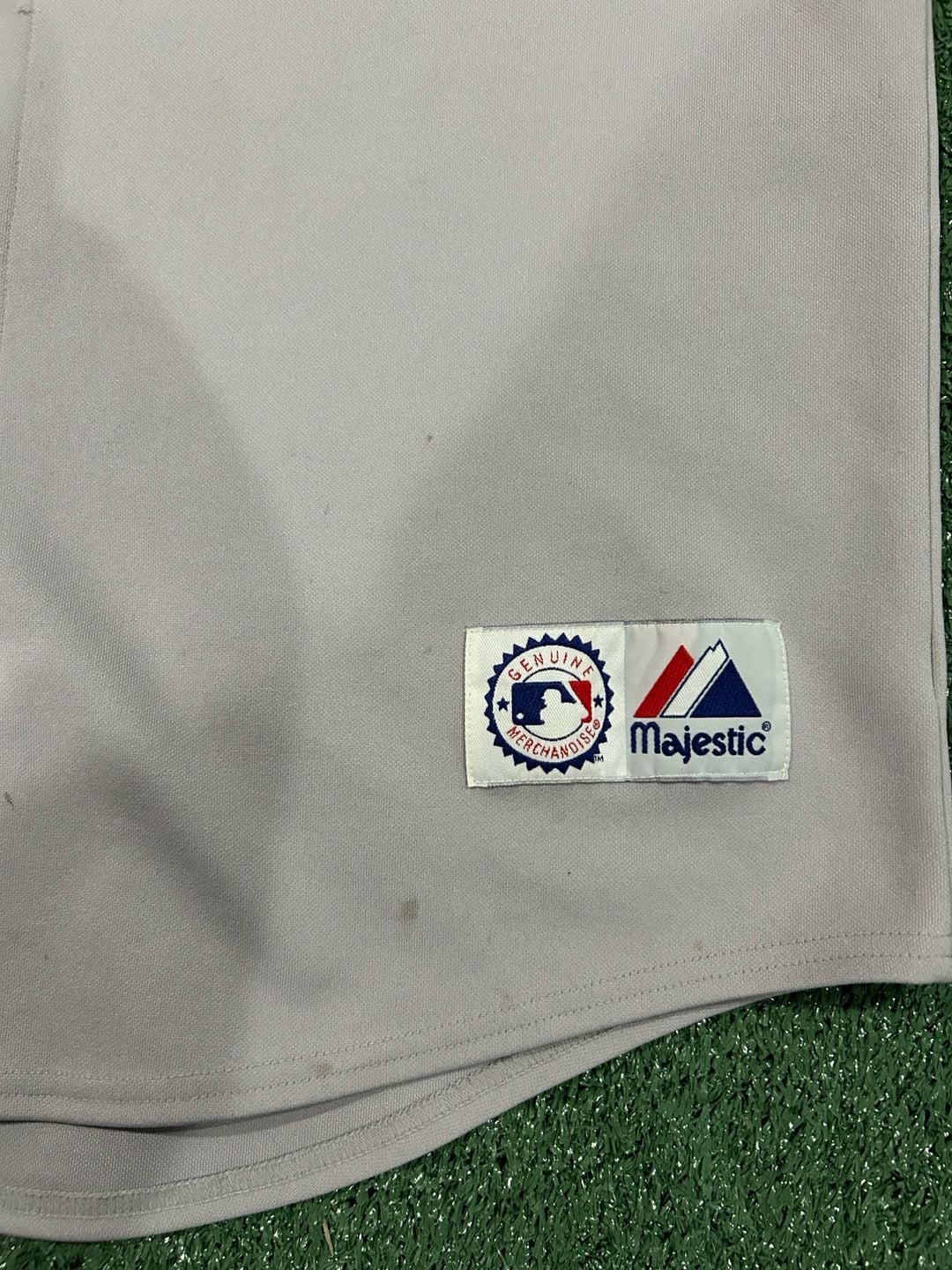 Chicago Cubs Majestic Gray Button-Down Jersey - Wood 34 6