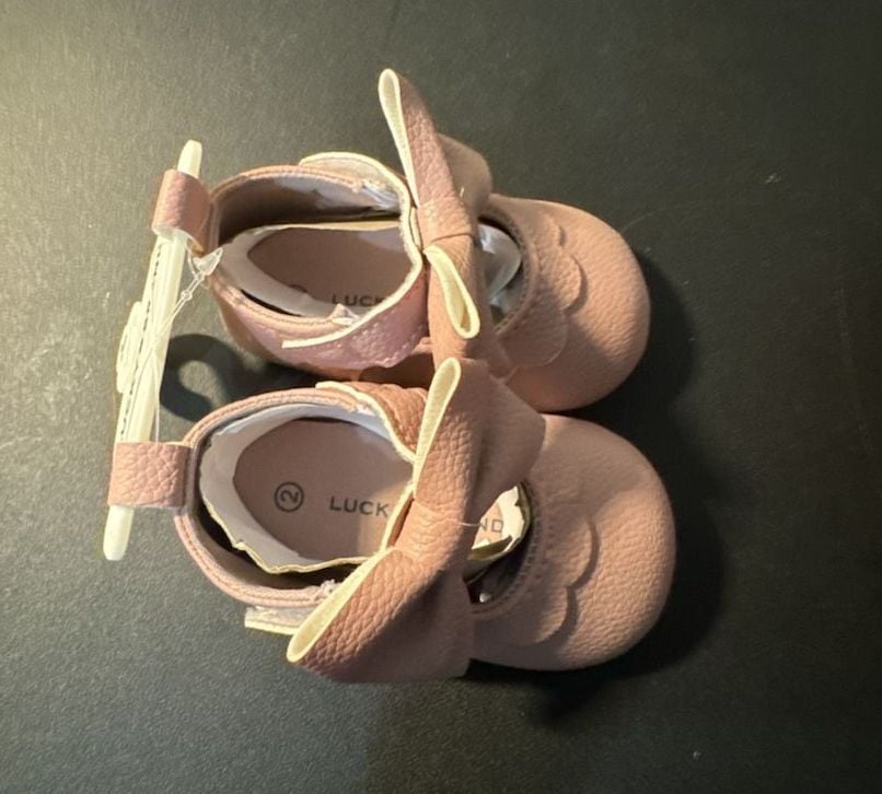 Lucky Brand Baby Girls Pink Bow Crib Shoes Size 2 (3-6M) 7