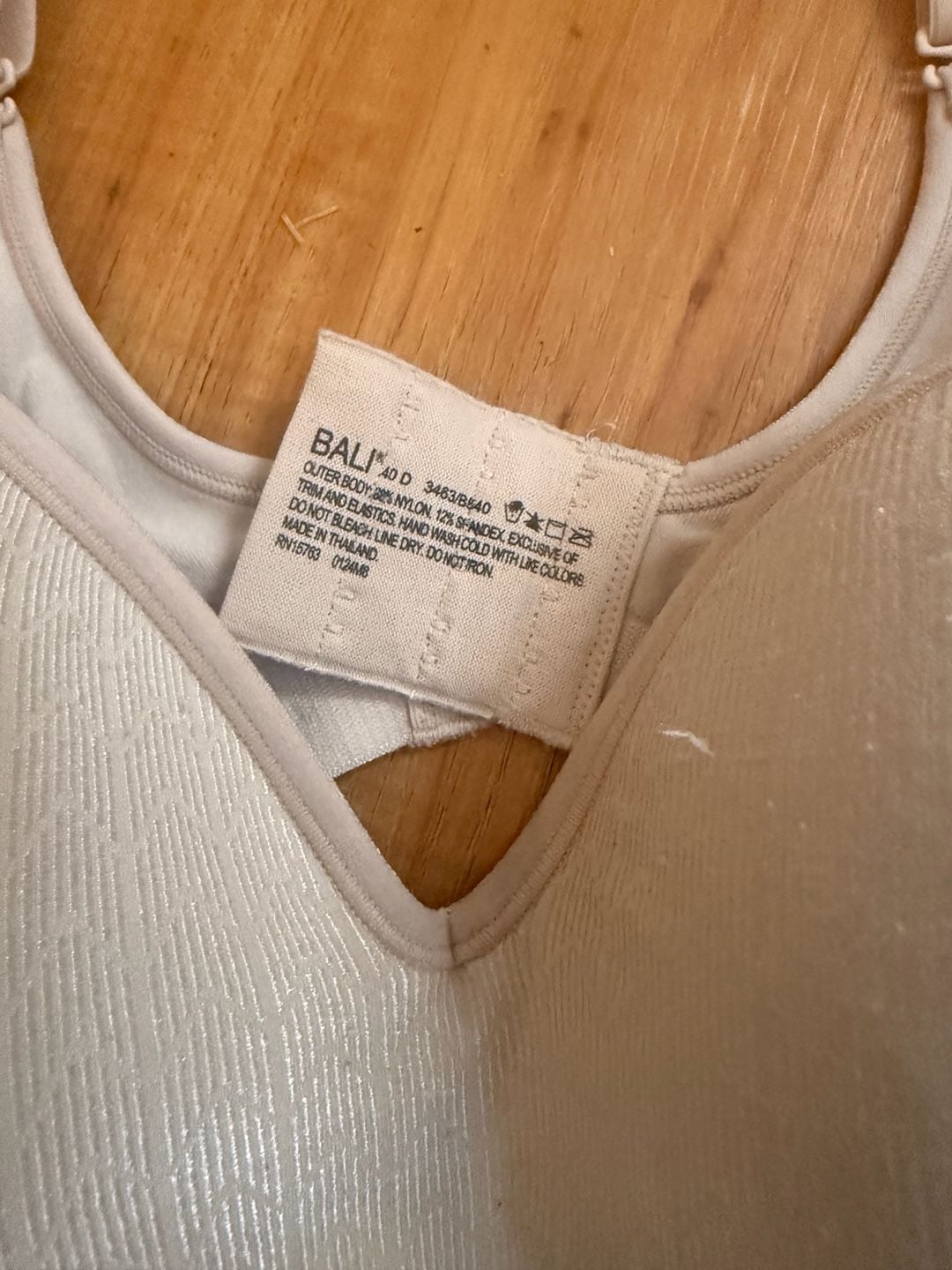 Bali Comfort Revolution 3463 Bras 40D Beige Wirefree Lot of 3 7