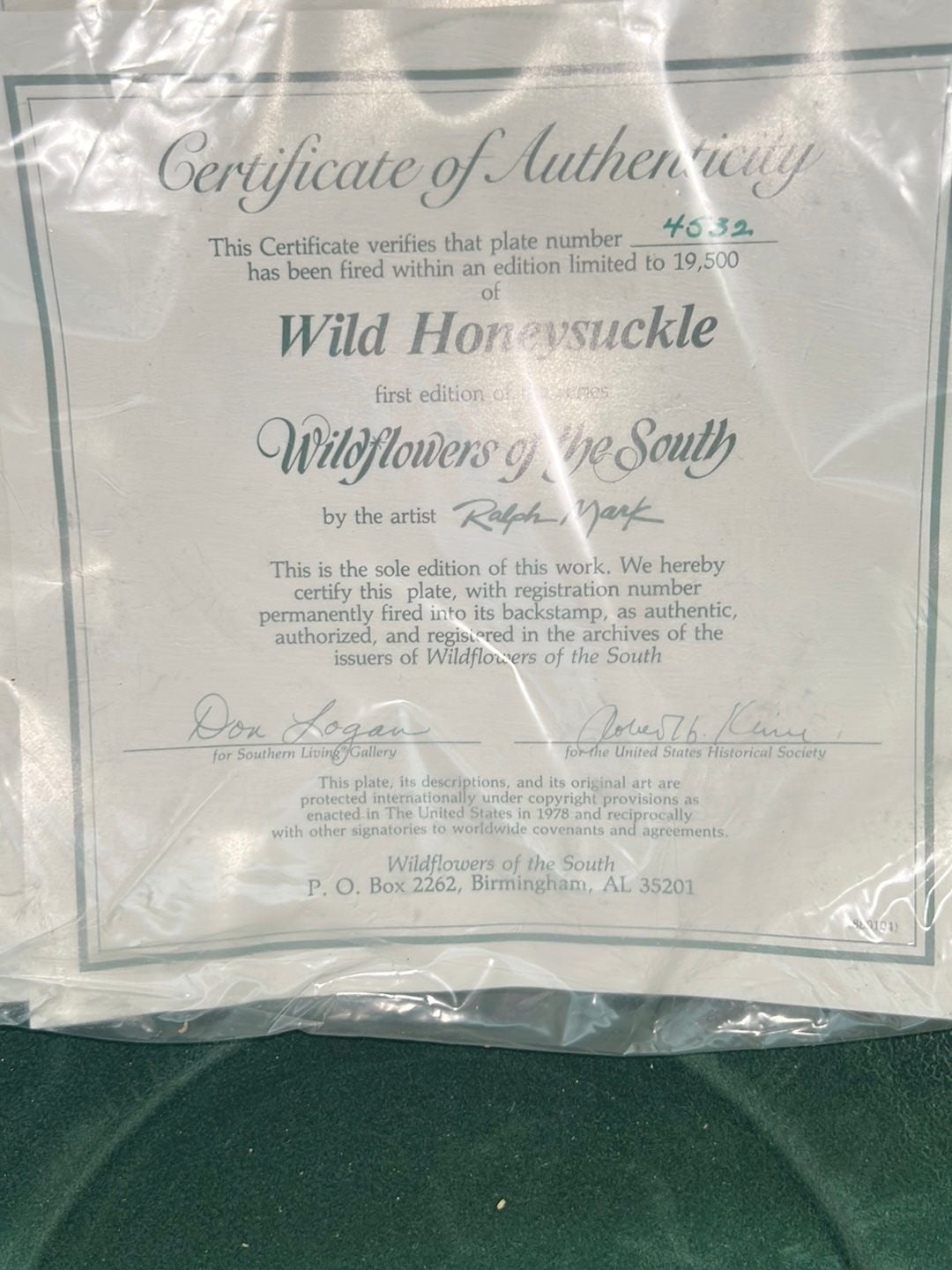 Royal Windsor Wildflowers of the South Wild Honeysuckle Collector Plate 4
