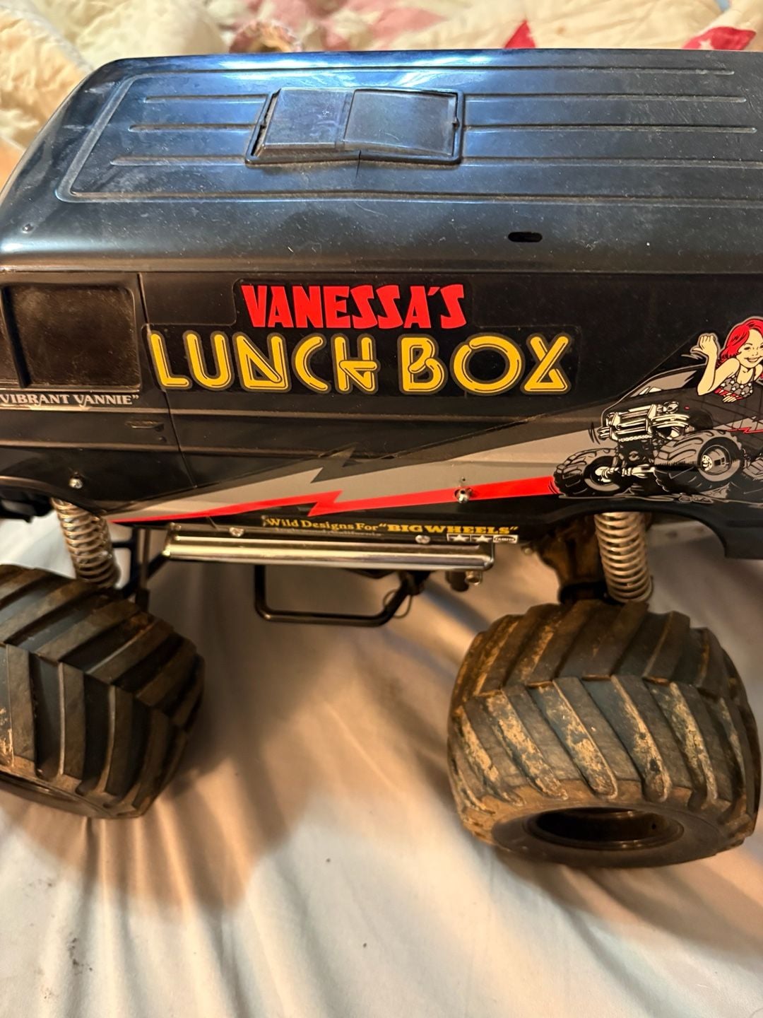 Tamiya 1/12 Lunch Box Black Edition RC Monster Truck CW-01 with Controller 3
