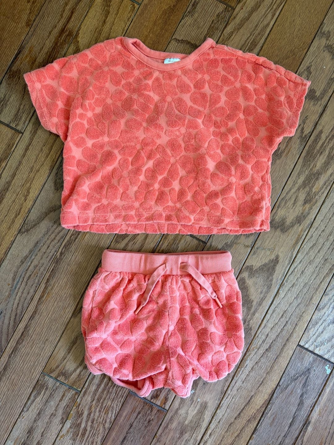 Hanna Andersson Coral Pink Terry Cloth Floral 2-Piece Top and Shorts Set Size 100 cm / US 4 1