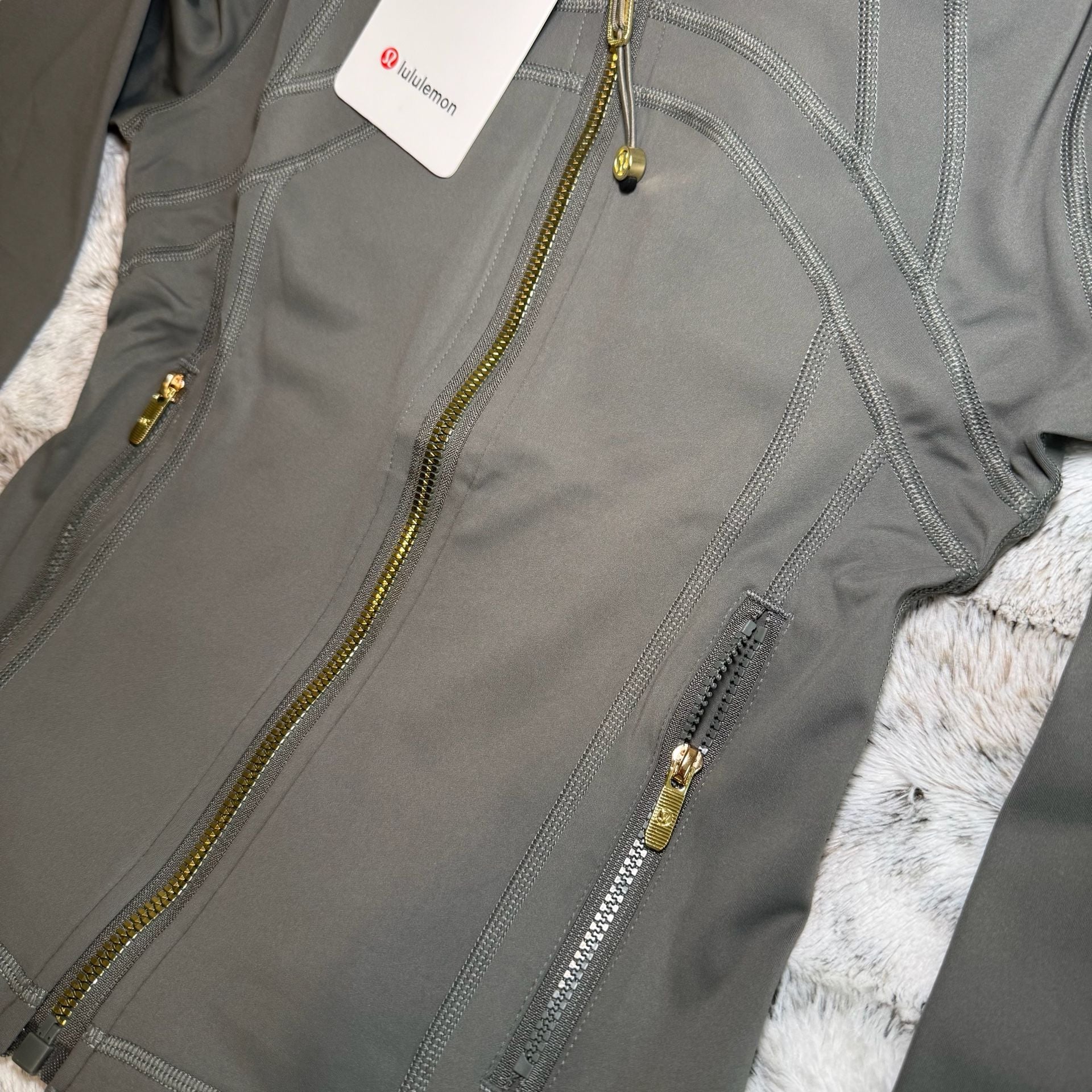 Lululemon Define Cropped Jacket Nulu and Leggings Set Size 4 Gray 3