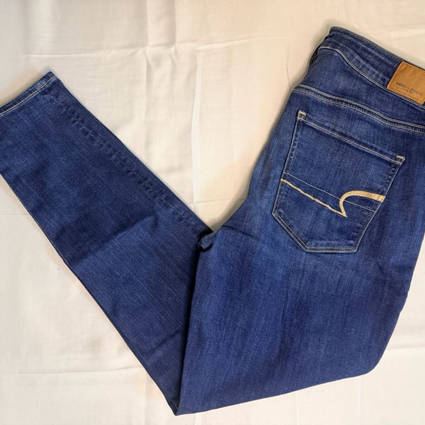 American Eagle Outfitters Super Hi-Rise Jegging Super Stretch Size 12 Short