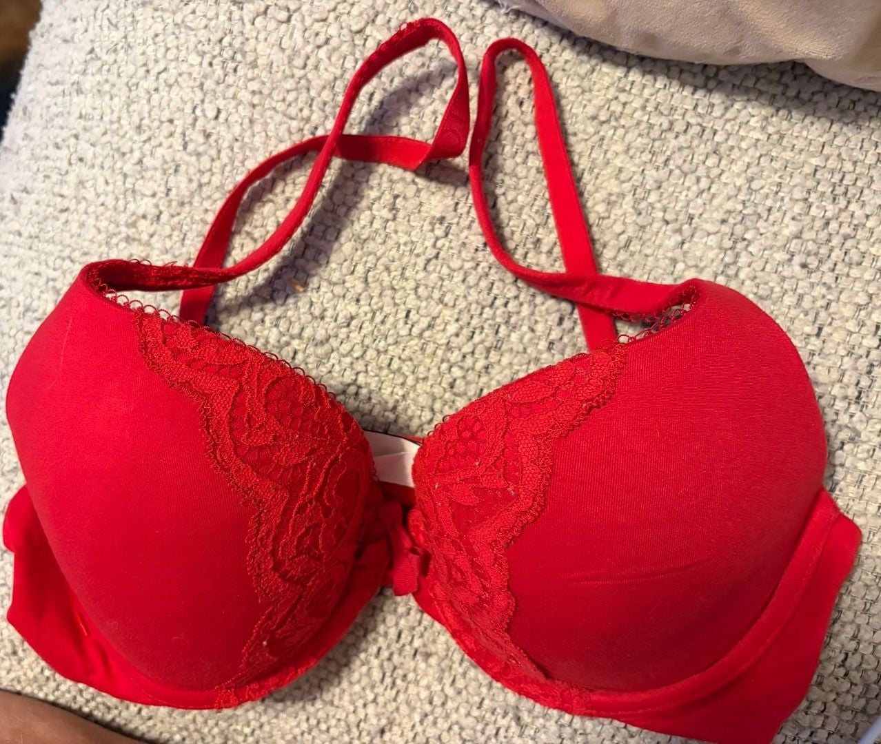 Victoria's Secret Body By Victoria Perfect Shape Bra 32C Red Lace 1