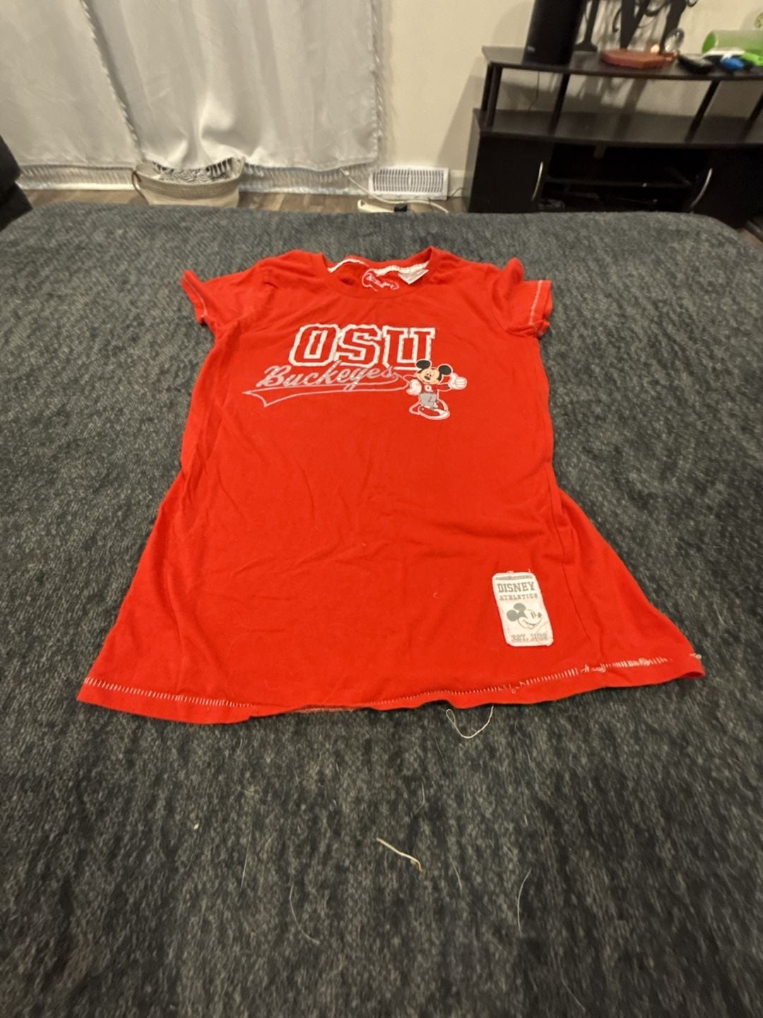 Disney Athletics Ohio State Buckeyes Mickey Mouse Red T-Shirt Size L 1