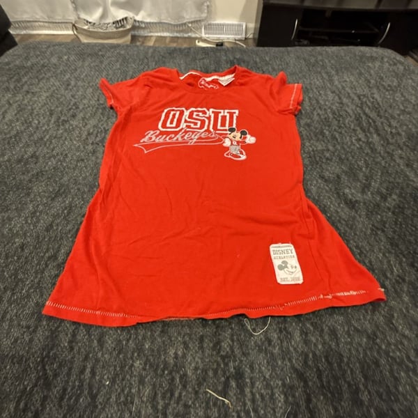 Disney Athletics Ohio State Buckeyes Mickey Mouse Red T-Shirt Size L