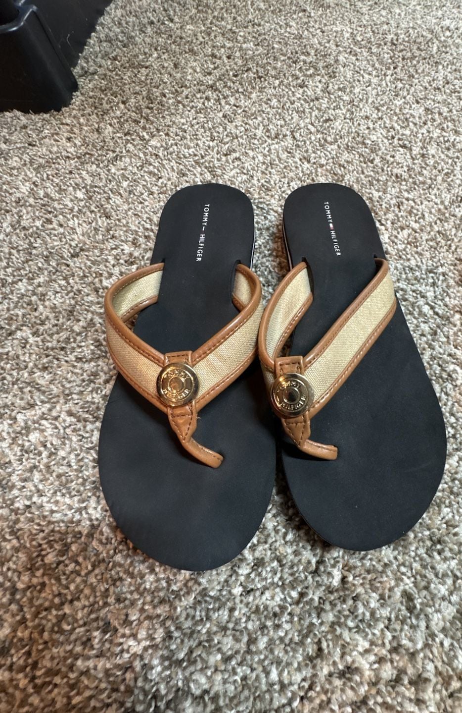 Tommy Hilfiger Web-Strap Flip Flop Sandals Tan and Black with Gold Logo Accent 2