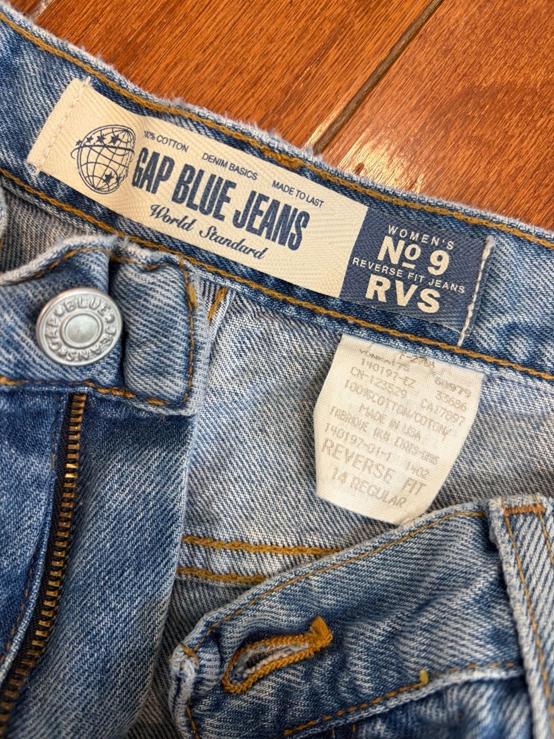 Vintage GAP Blue Jeans No. 9 Reverse Fit Mom Jeans Size 14 Regular USA Made 3