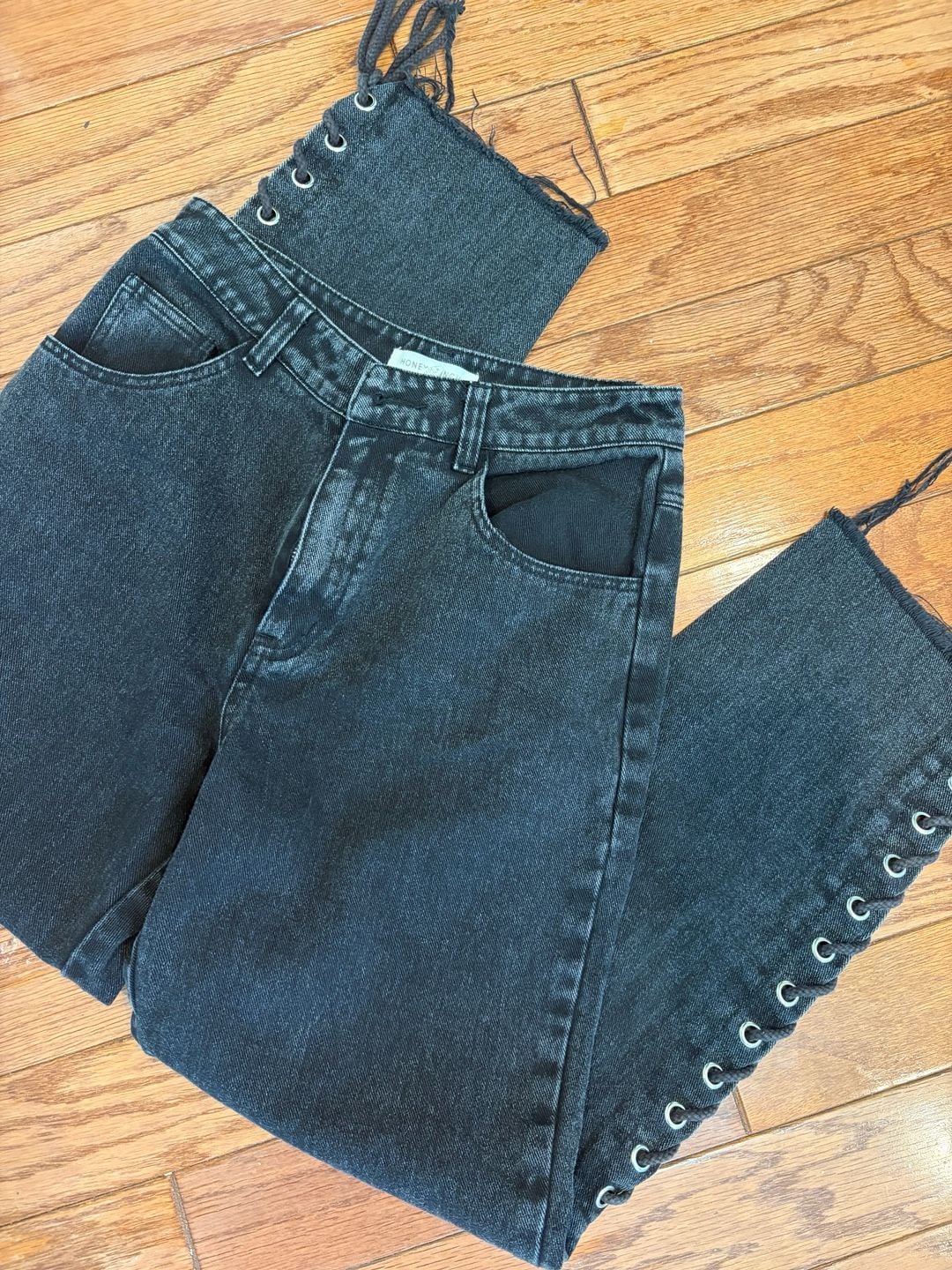 Honey Punch Black Acid Wash Lace-Up Side Straight Leg Jeans Small 2