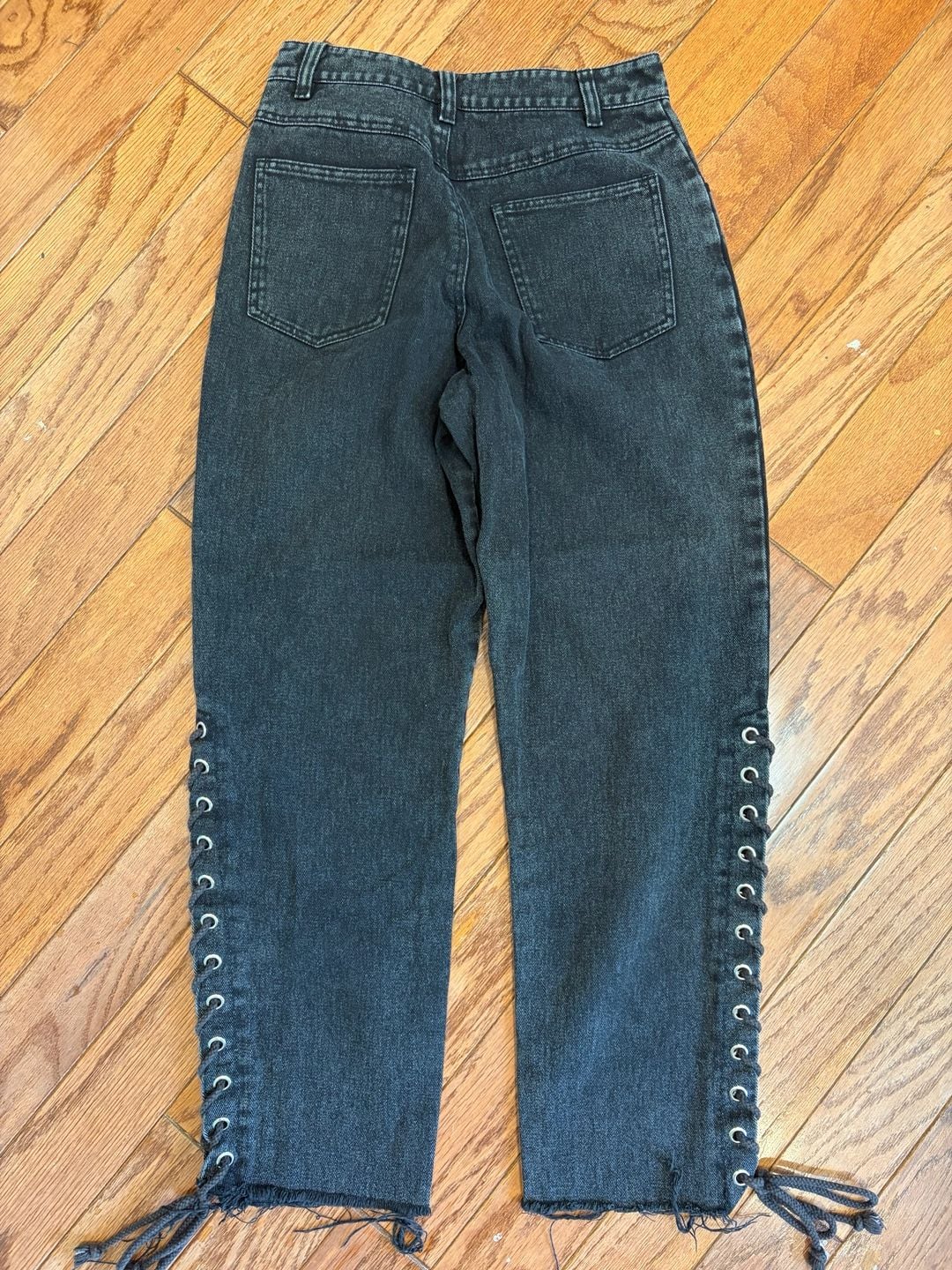 Honey Punch Black Acid Wash Lace-Up Side Straight Leg Jeans Small 4