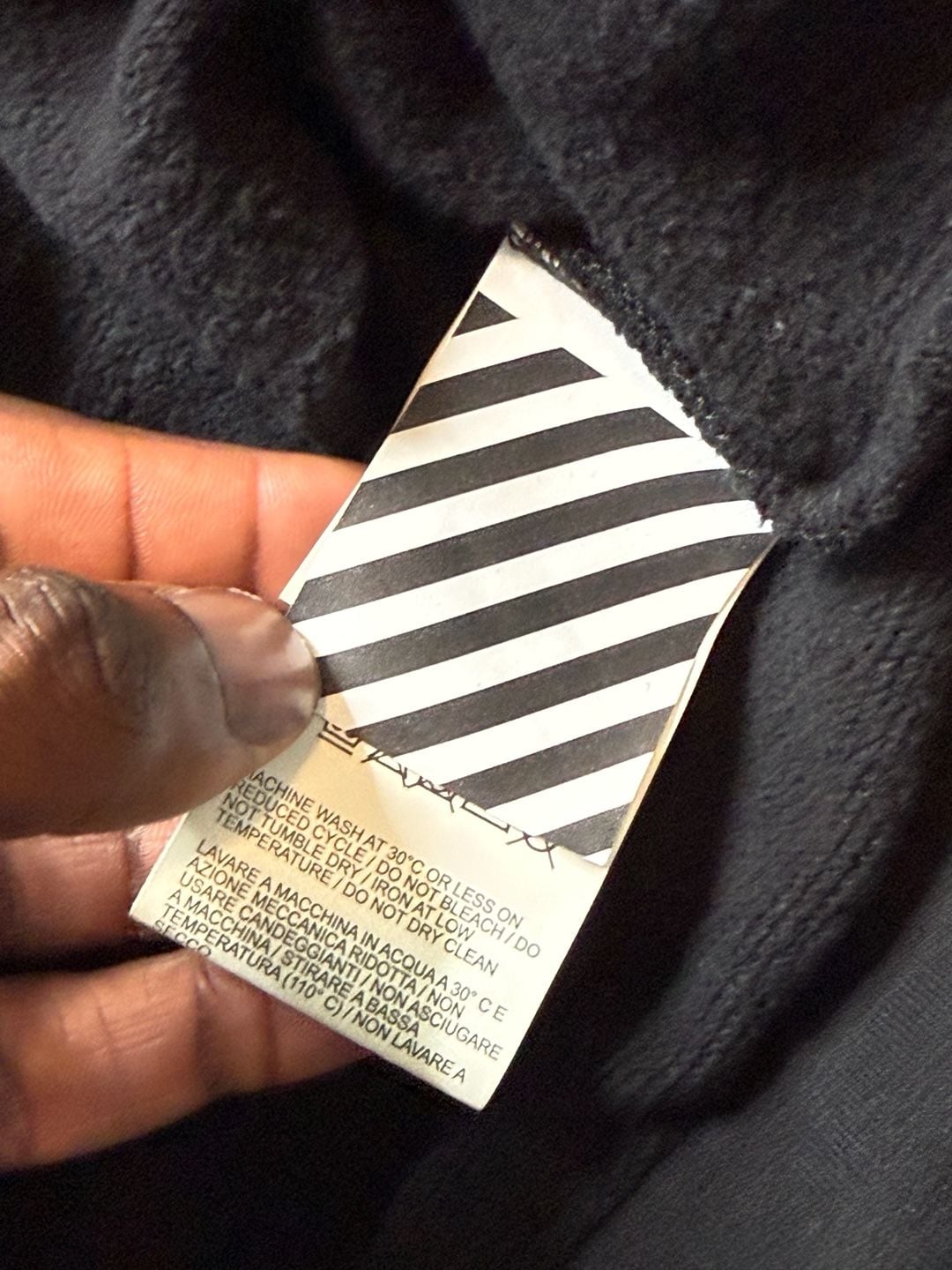 Off-White FW20 Acrylic Arrows Incomp Hoodie Black Yellow 10