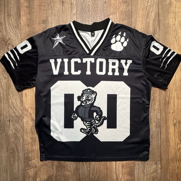 Manfinity Campus Court Men's Victory Graphic Print Jersey Shirt Size XXL