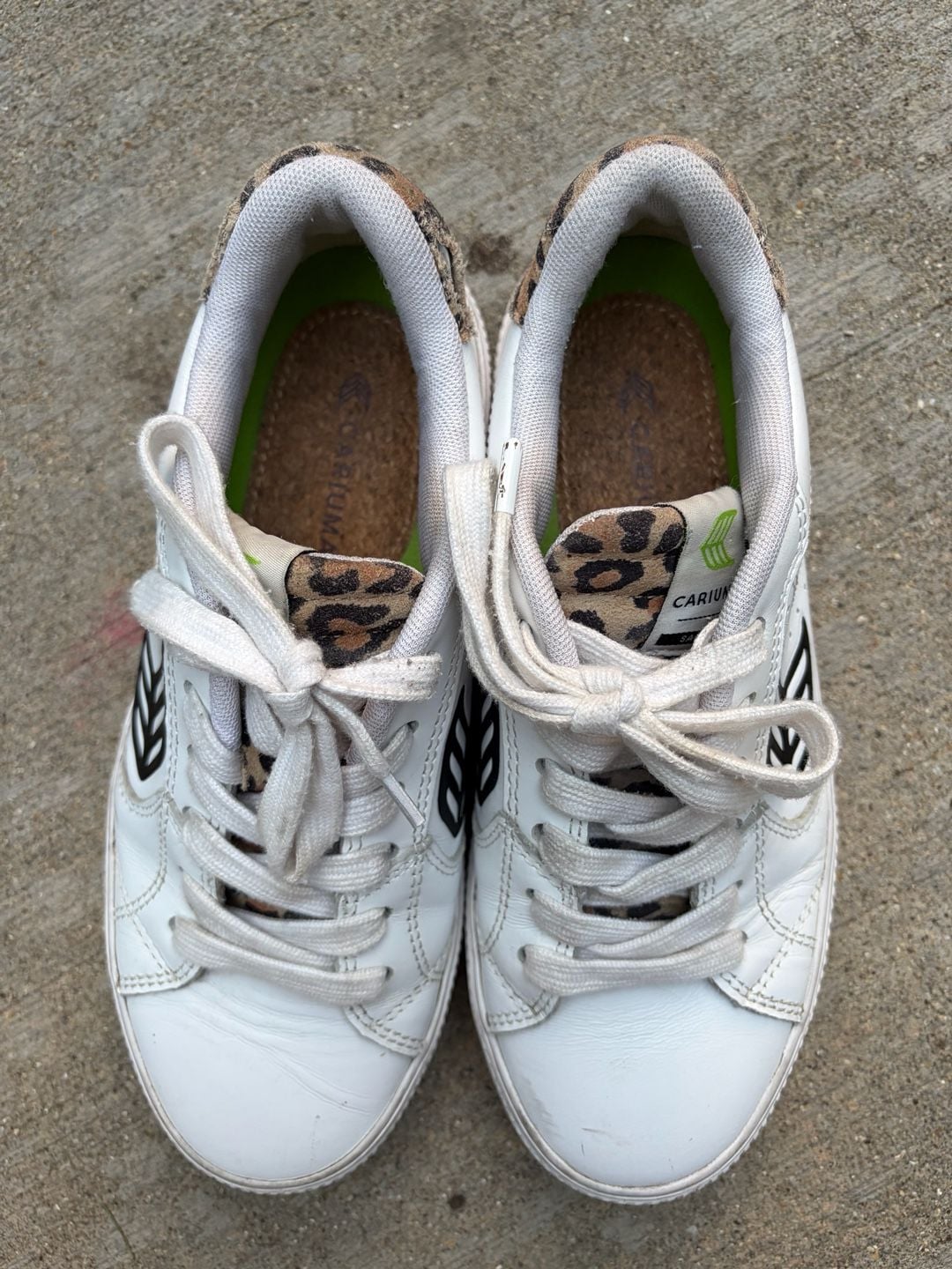 Cariuma Salvas White Leather Sneakers Cheetah Print Size 6.5 4