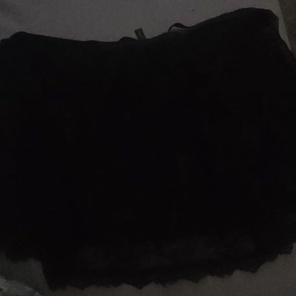 Torrid Retro Lace Skirt Rich Black Size 3 and thong