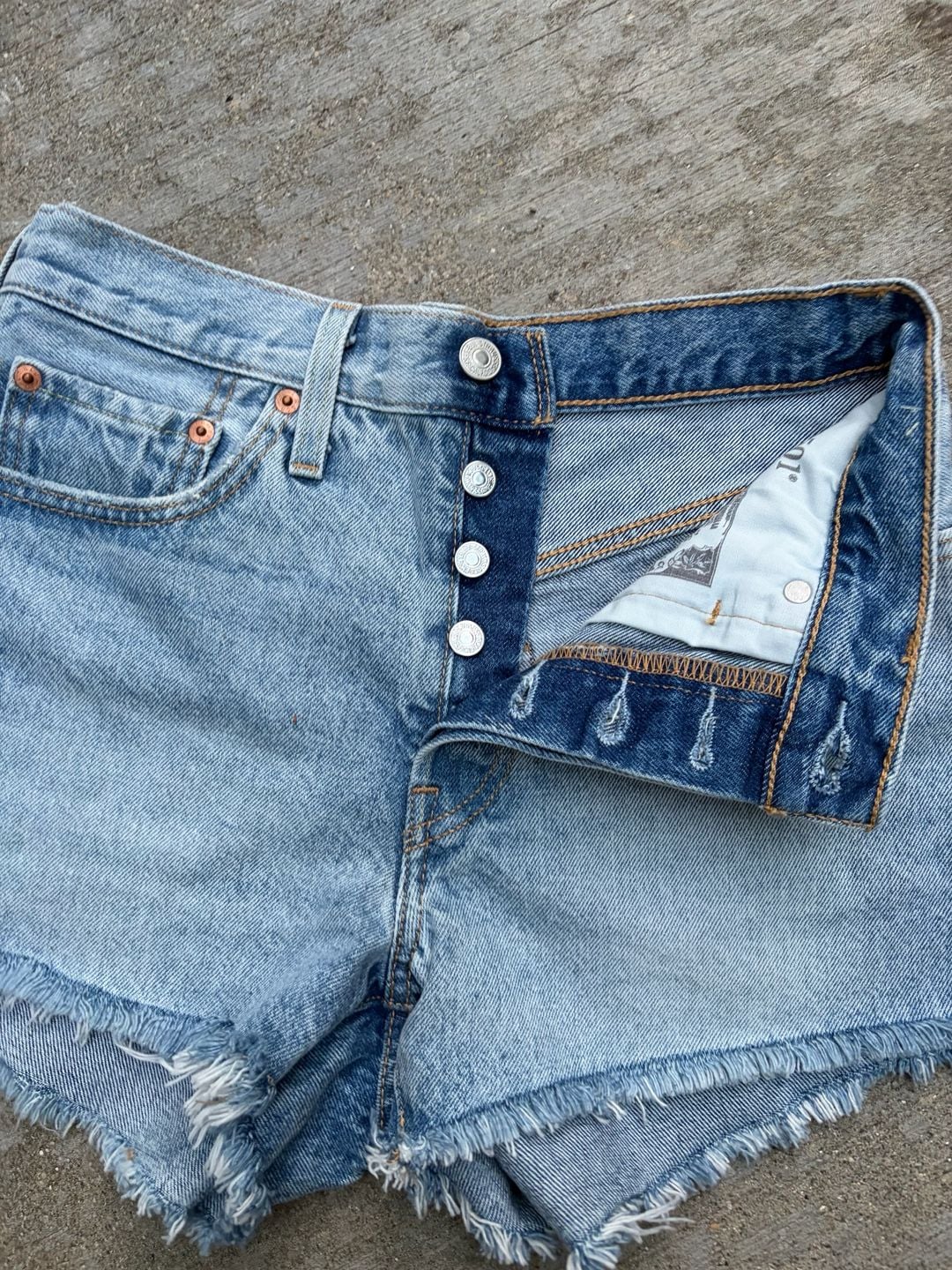 Levi's 501 Original Fit High Rise Button Fly Denim Cut Off Shorts Size 26 6