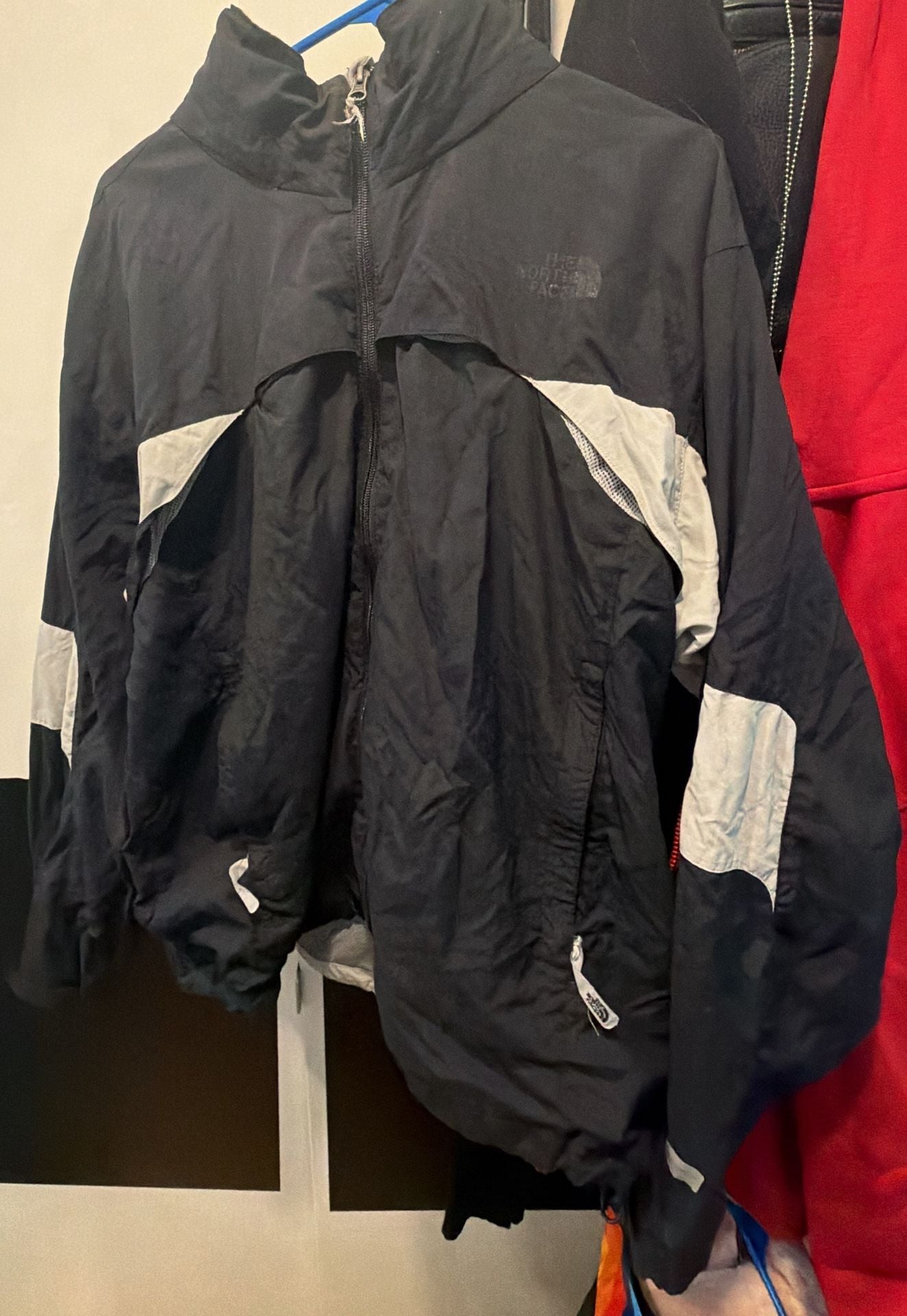 The North Face Men's Black and Gray Windbreaker Jacket with Hood 2
