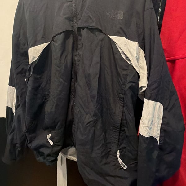 The North Face Men's Black and Gray Windbreaker Jacket with Hood