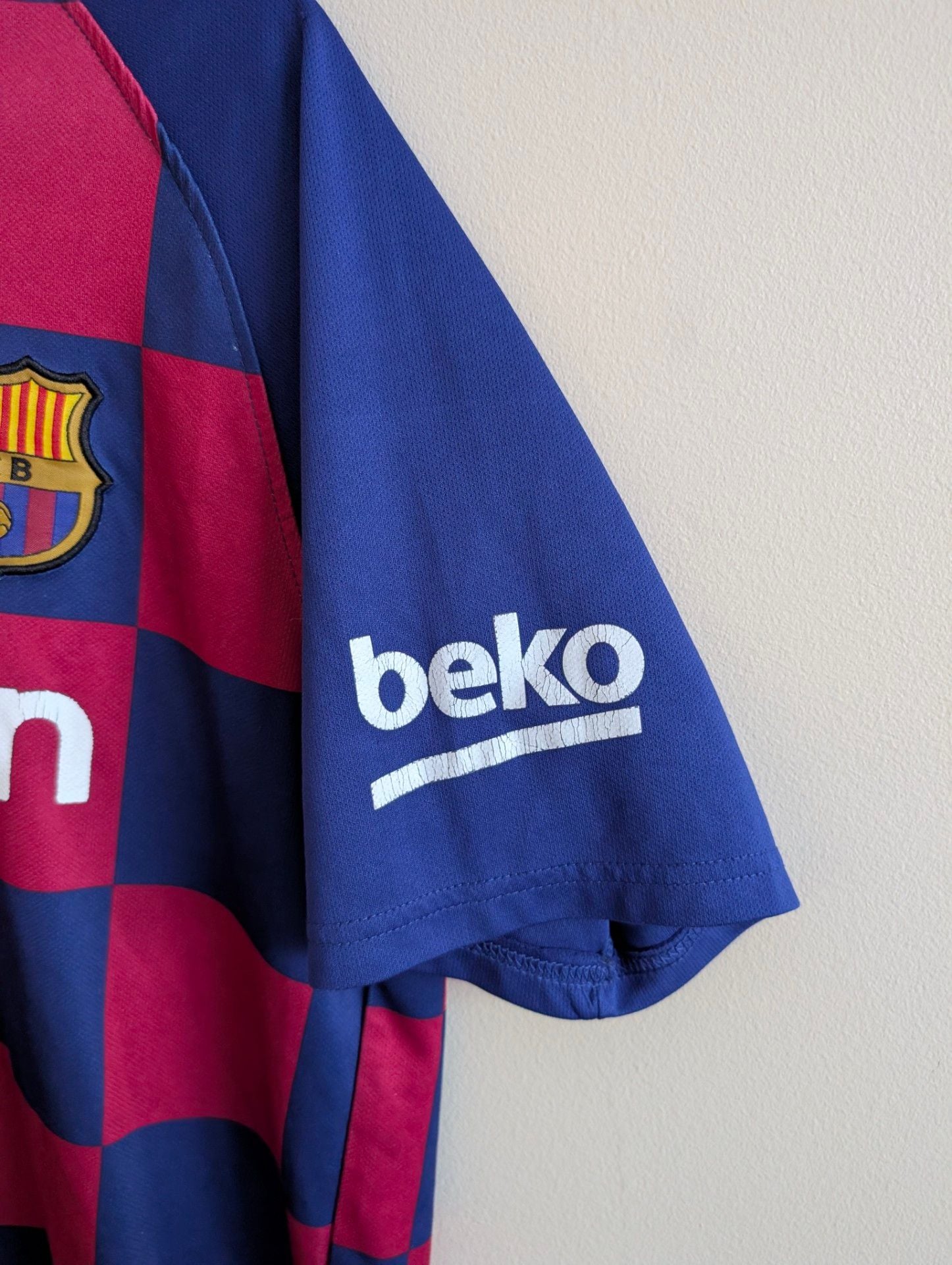 Nike FC Barcelona 2019-2020 Home Soccer Jersey Size Medium 4
