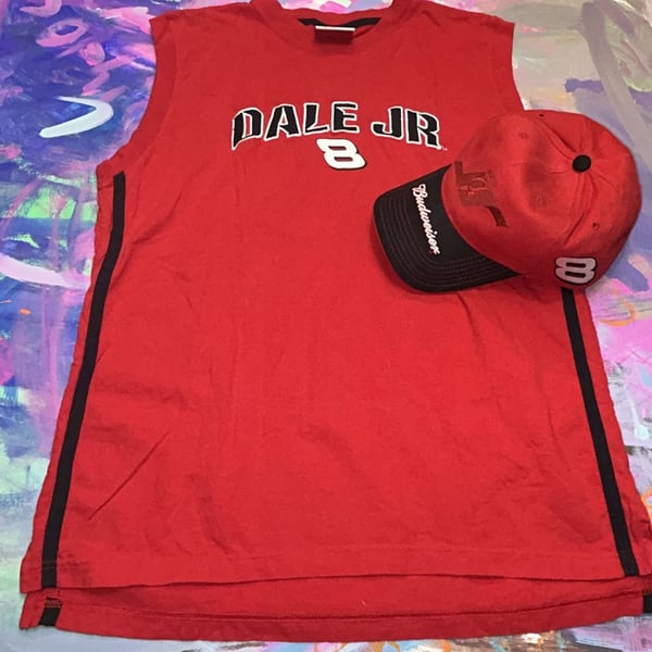 Winners Circle Dale Earnhardt Jr. 8 Red Sleeveless NASCAR T-Shirt with hat