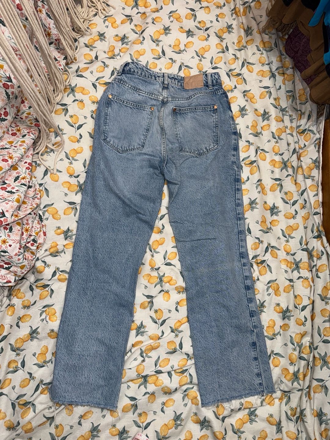 Zara High-Rise Light Wash Denim Straight Leg Jeans Size US 4 / EUR 36 9