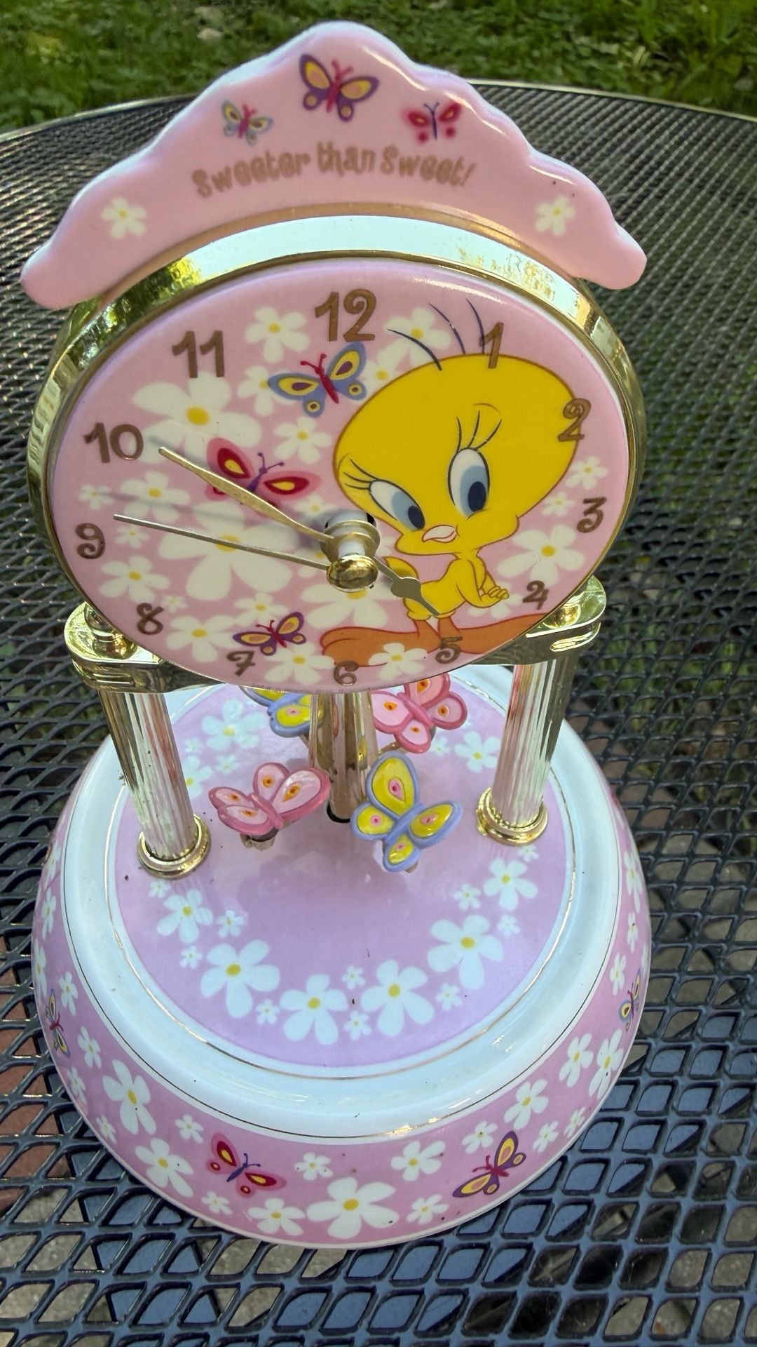 Looney Tunes Tweety Bird Sweeter Than Sweet Anniversary Domed Glass Clock 1