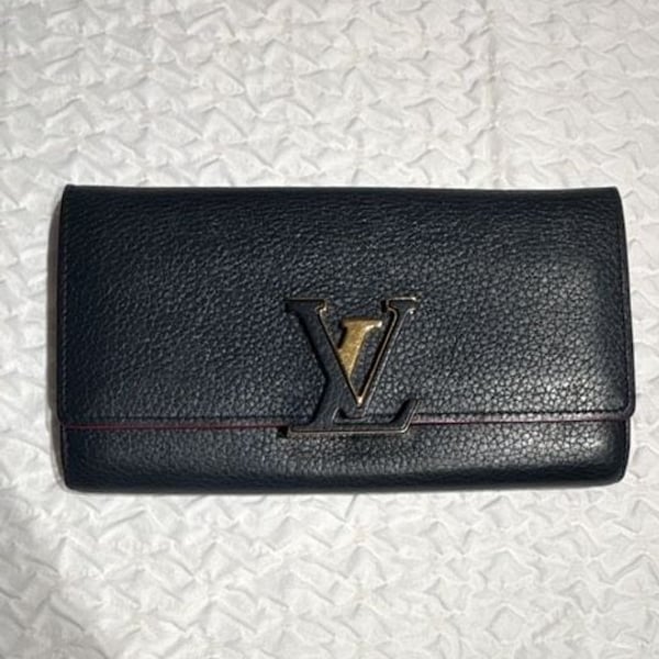 Louis Vuitton Capucines Long Wallet Navy Blue Taurillon Leather Pink Trim LV
