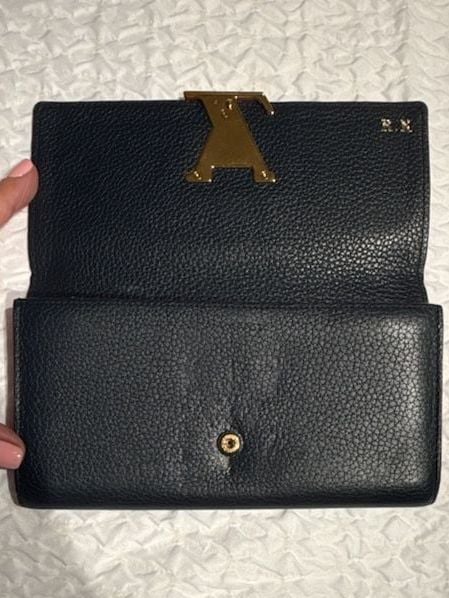Louis Vuitton Capucines Long Wallet Navy Blue Taurillon Leather Pink Trim LV 5
