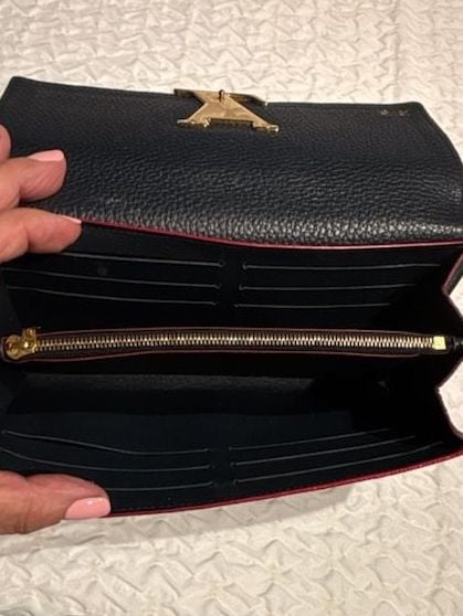 Louis Vuitton Capucines Long Wallet Navy Blue Taurillon Leather Pink Trim LV 7