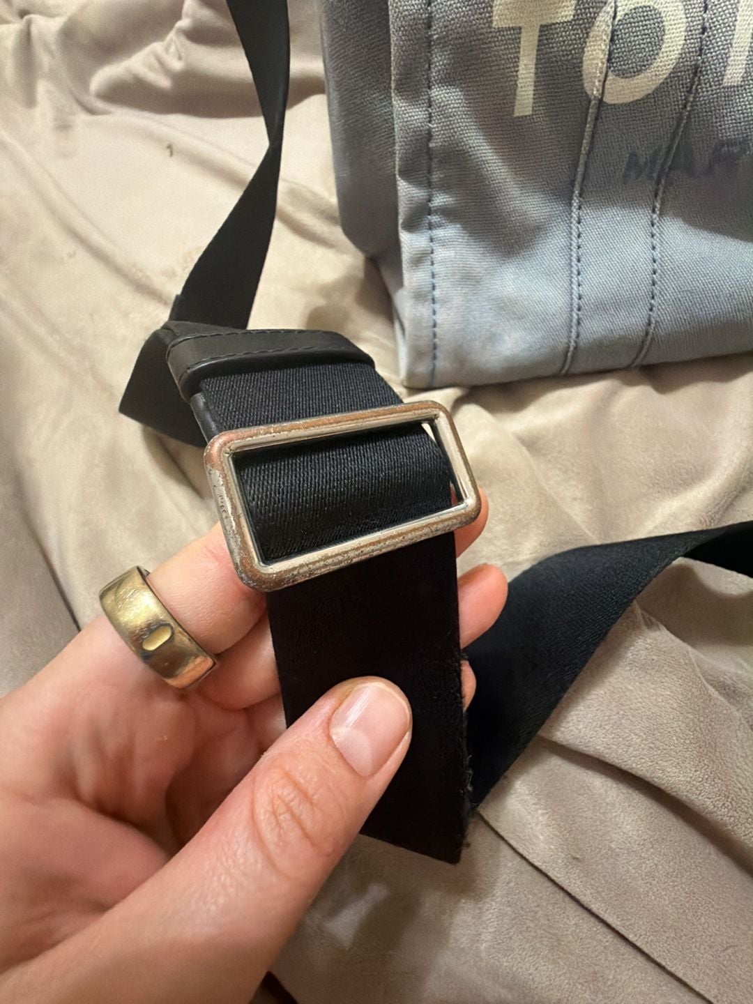 marc jacobs tote bag medium. Discoloration 9