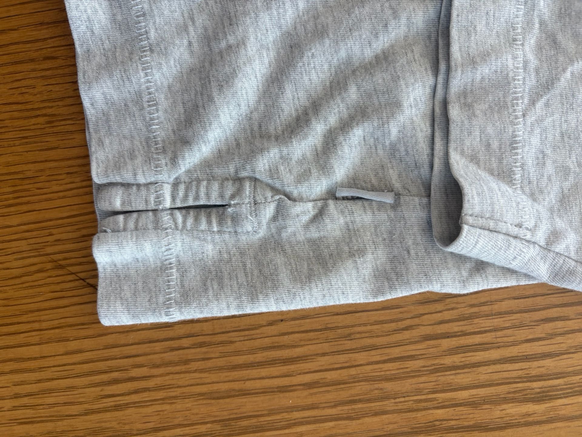 Tommy Bahama Men's Long Sleeve Pima Cotton Pocket T-Shirt Heather Gray Size L 5