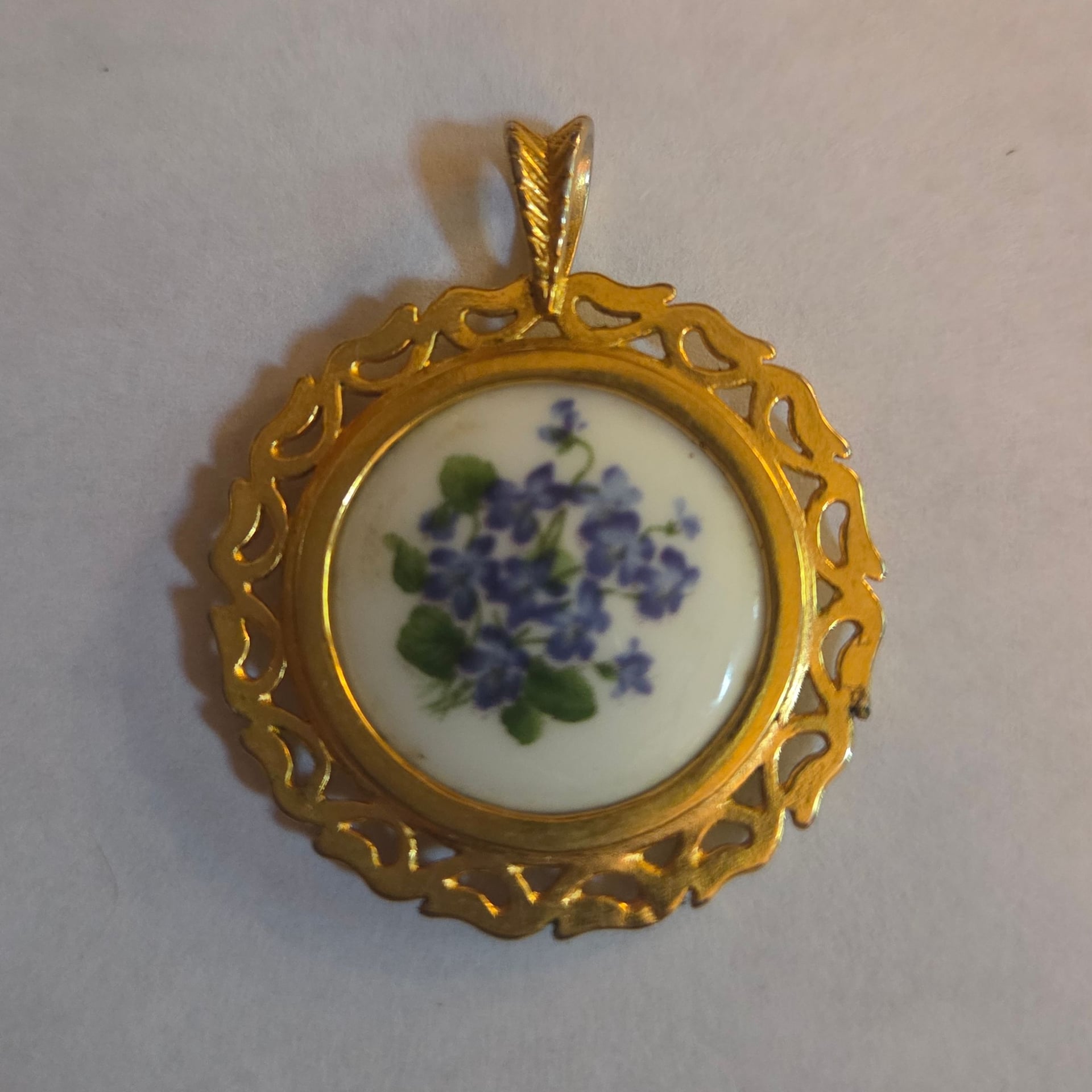 Vintage Hammersley English Porcelain Violets 24kt Gold Plated Floral Pendant 2