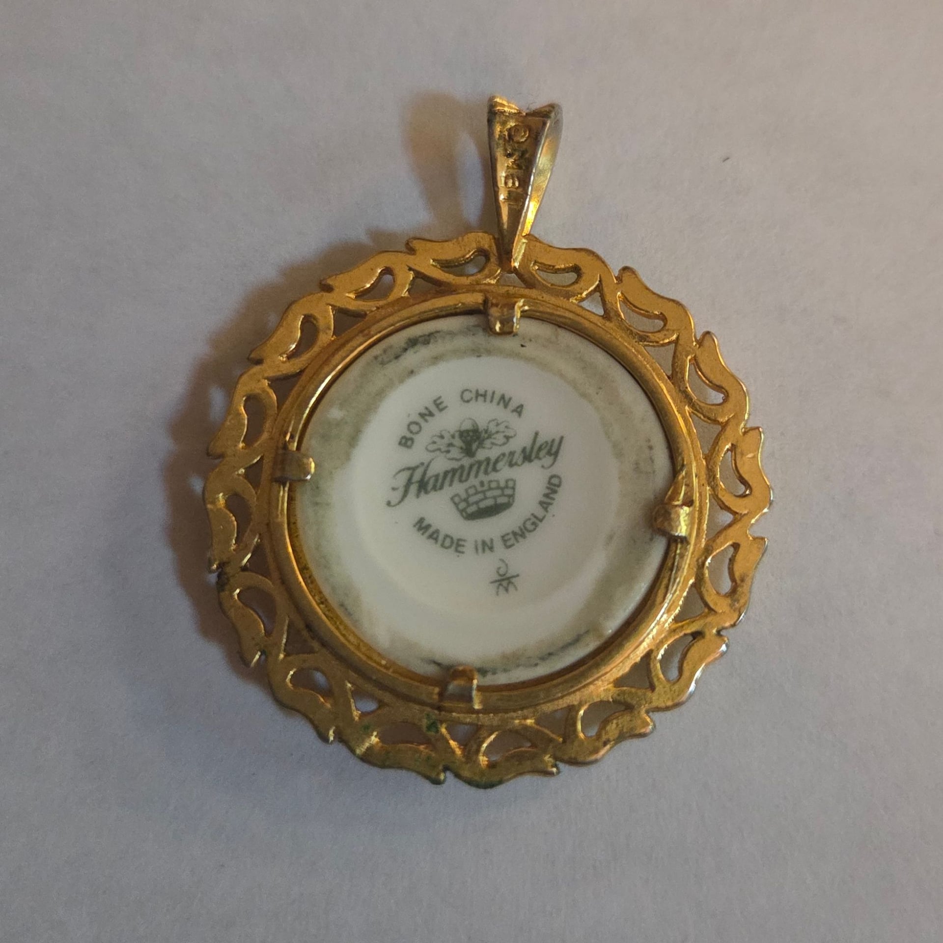 Vintage Hammersley English Porcelain Violets 24kt Gold Plated Floral Pendant 3
