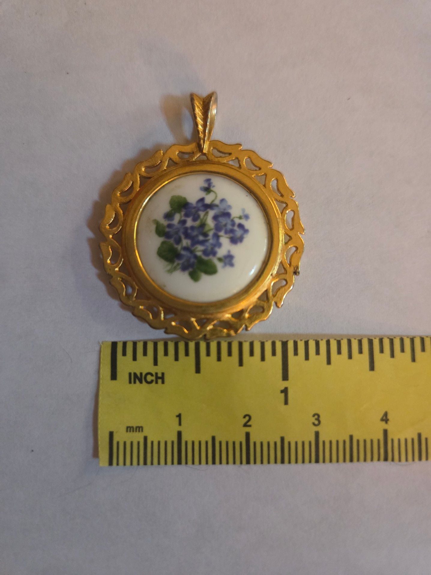 Vintage Hammersley English Porcelain Violets 24kt Gold Plated Floral Pendant 4