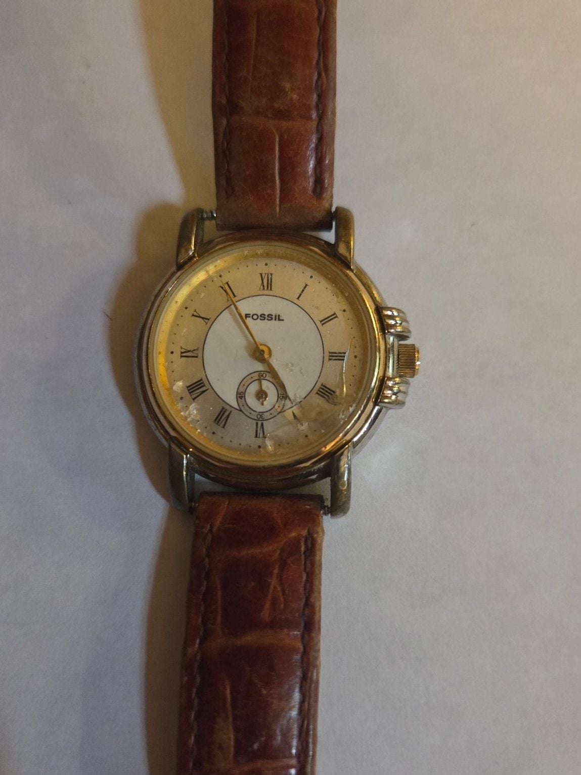 Vintage Fossil Women's Quartz Wristwatch with Brown Leather Strap and Sub-Second Dial 2