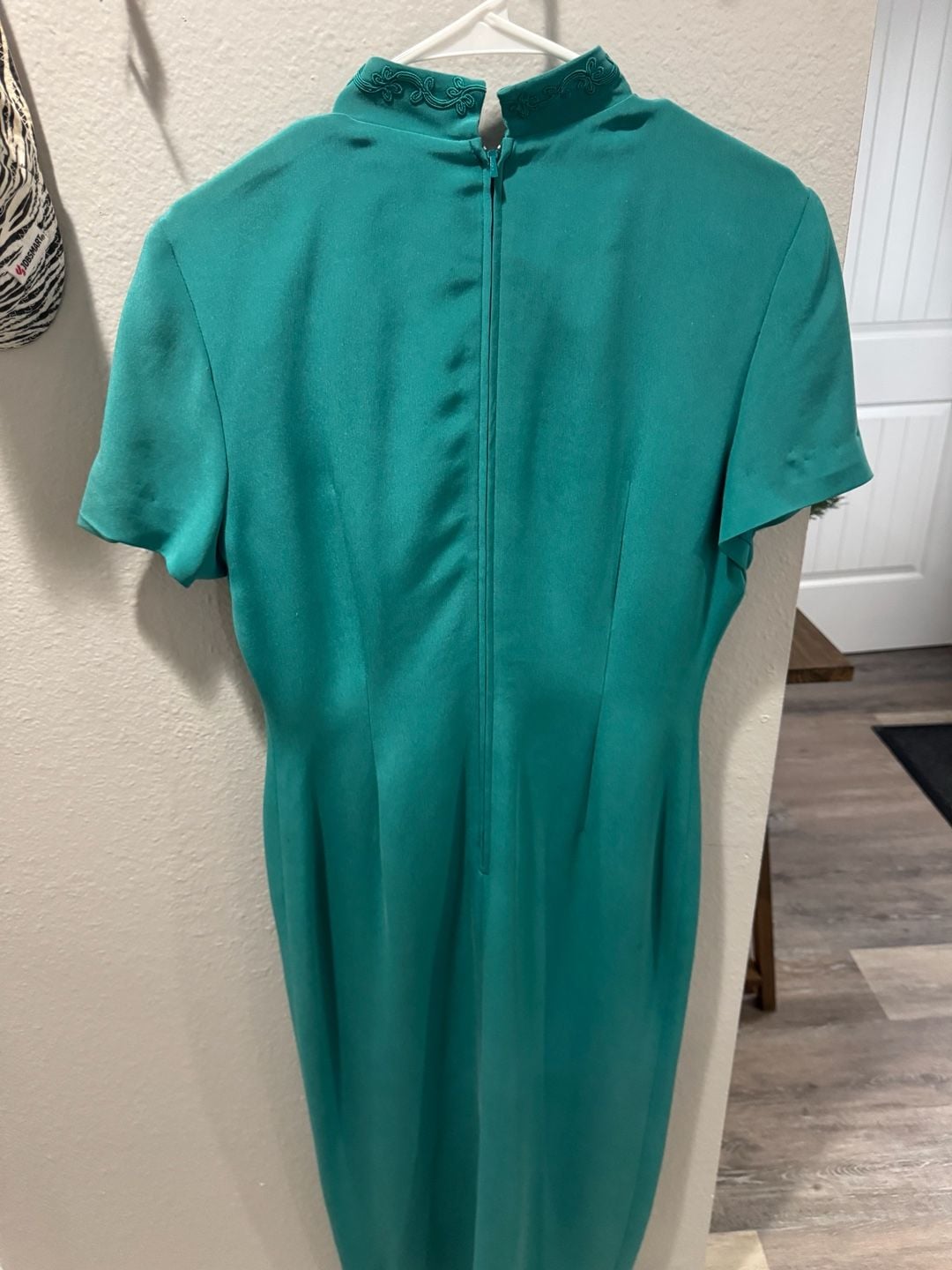 Vintage Maggy London Teal Green Embroidered Mandarin Collar Midi Dress 8