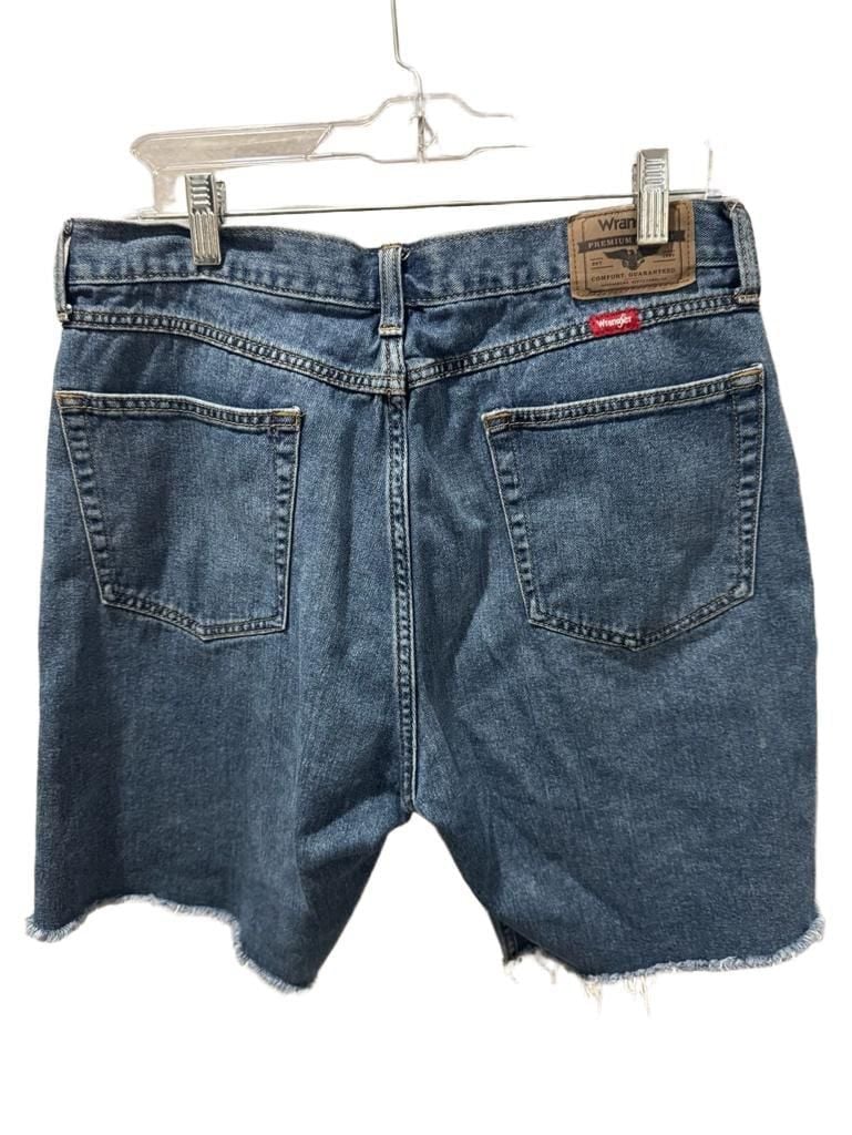 Wrangler Relaxed Fit Denim Cutoff Shorts Size 32 5