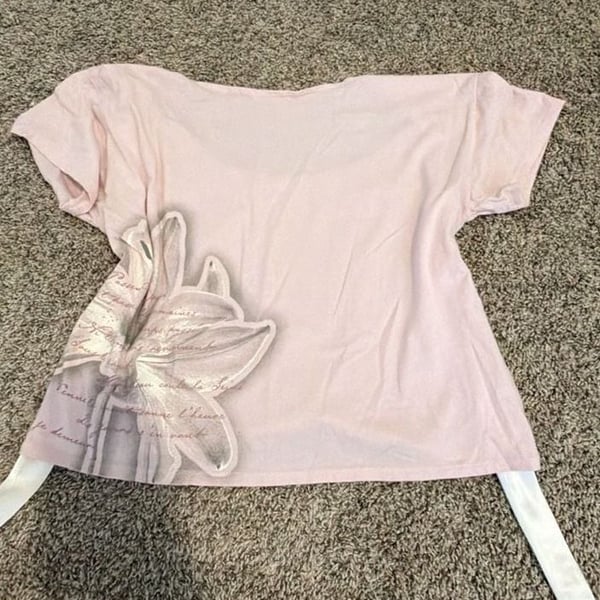 Hollister Pink Graphic Floral Short Sleeve Top with White Ribbon Ties Size L